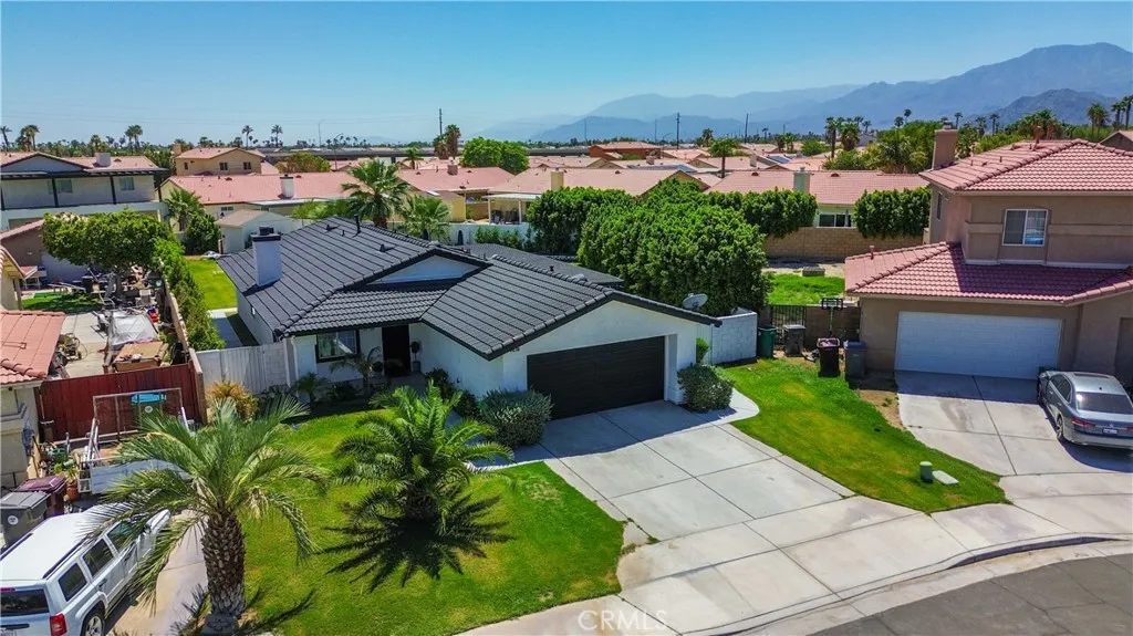 43700 Brahea Court, Indio, California 92201 home-pic-2