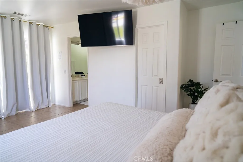 43700 Brahea Court, Indio, California 92201 home-pic-11