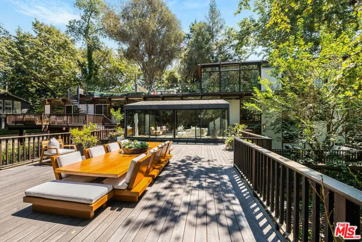 Main House Rear Deck