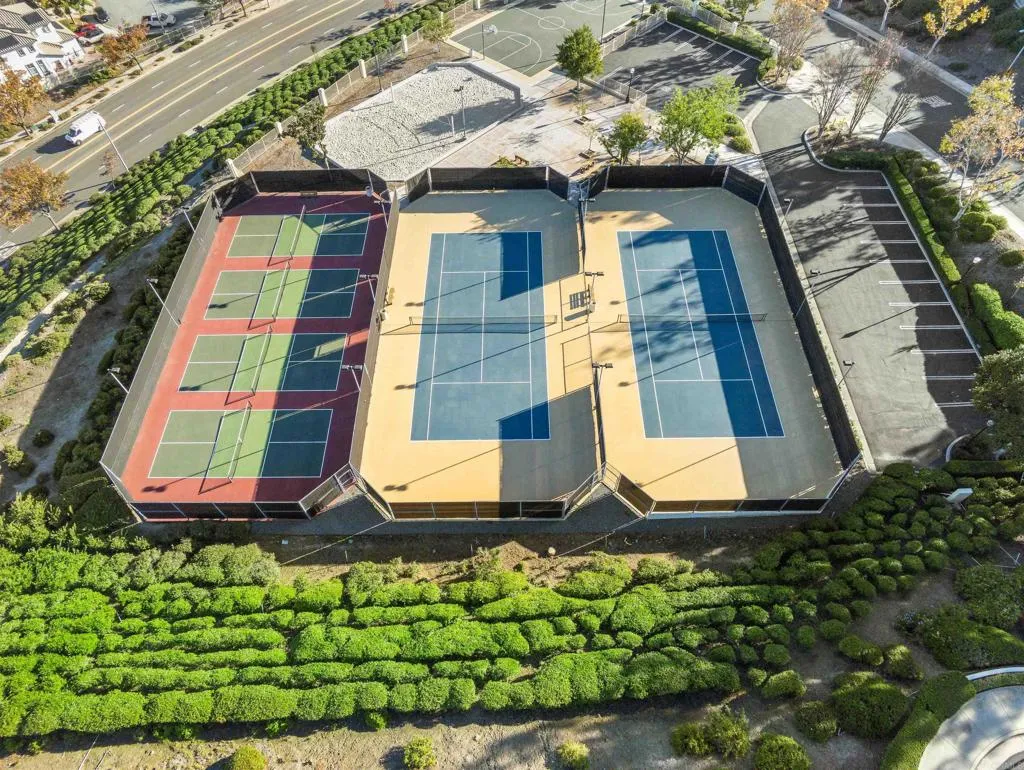 1 Corte Rossa, Lake Elsinore, California 92532 home-pic-47