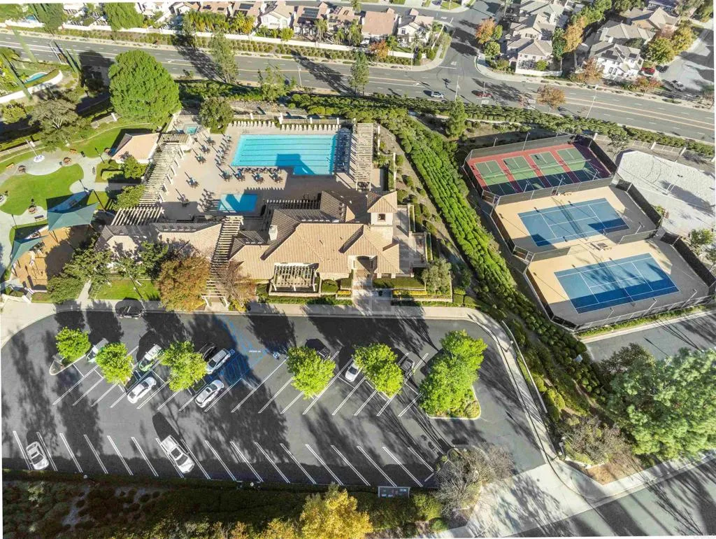 1 Corte Rossa, Lake Elsinore, California 92532 home-pic-45