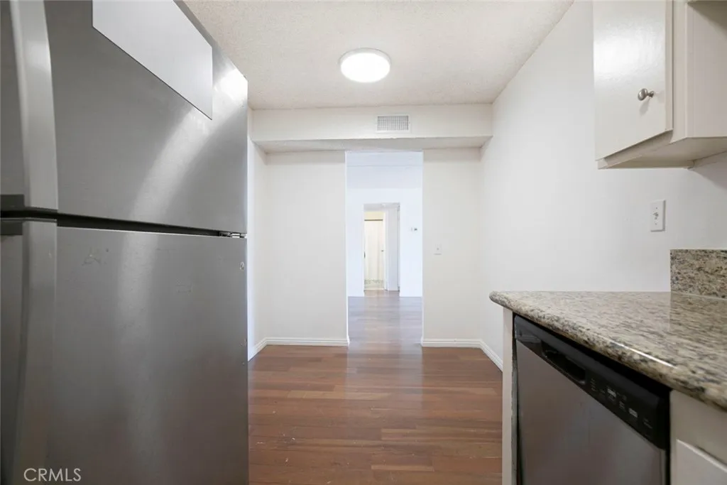 1422 Rock Glen 210, Glendale, California 91205 home-pic-5
