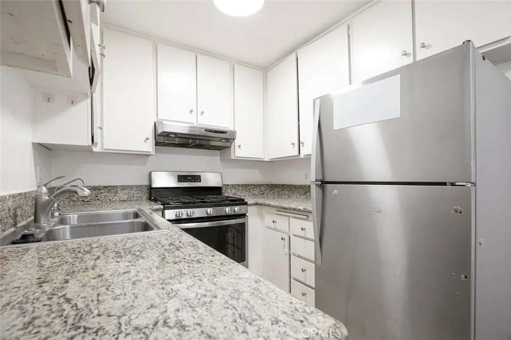 1422 Rock Glen 210, Glendale, California 91205 home-pic-4