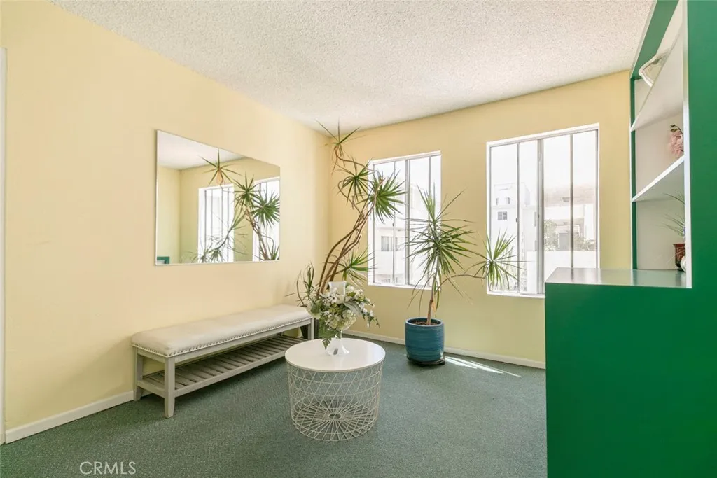 1422 Rock Glen 210, Glendale, California 91205 home-pic-19