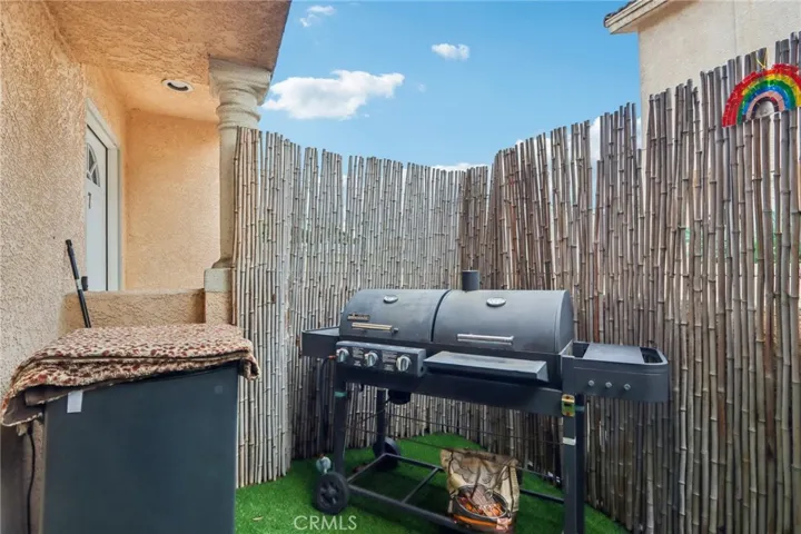 15928 Hunsaker 7, Paramount, California 90723