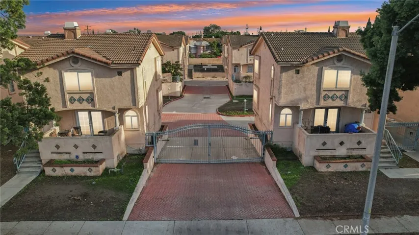 15928 Hunsaker 7, Paramount, California 90723
