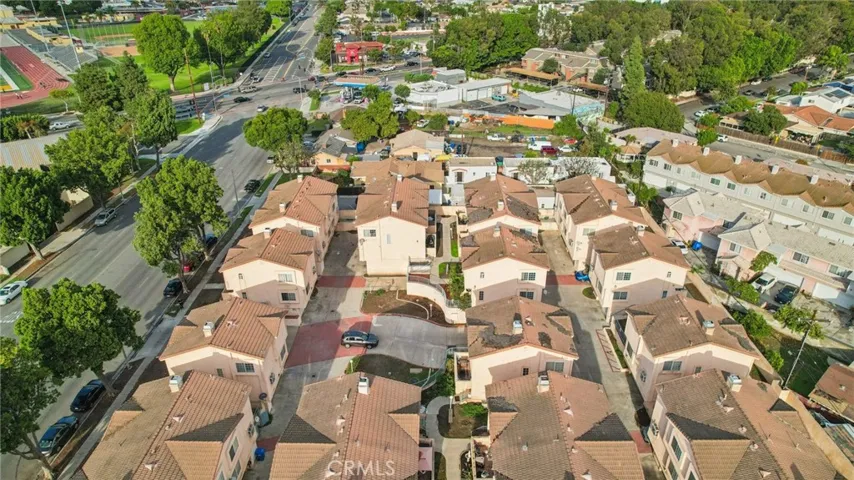 15928 Hunsaker 7, Paramount, California 90723