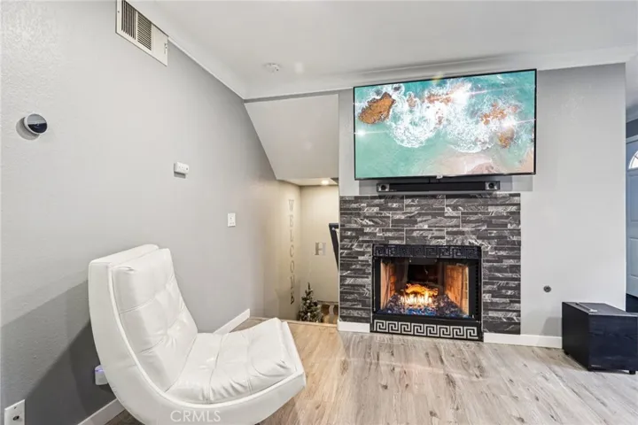 15928 Hunsaker 7, Paramount, California 90723