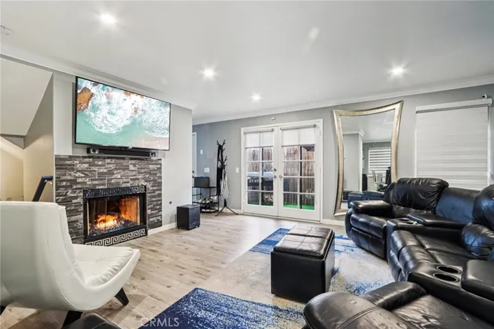 15928 Hunsaker 7, Paramount, California 90723