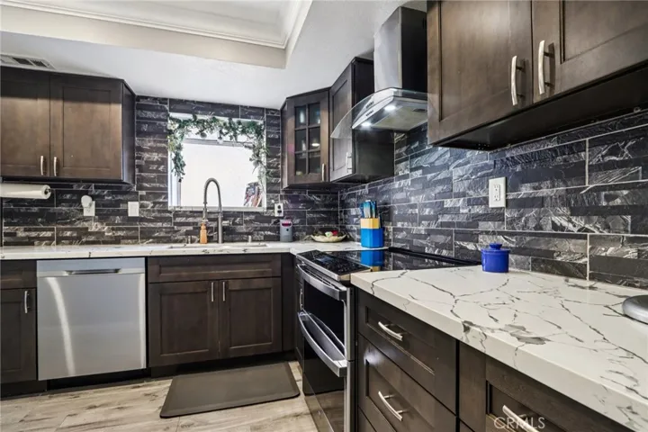 15928 Hunsaker 7, Paramount, California 90723
