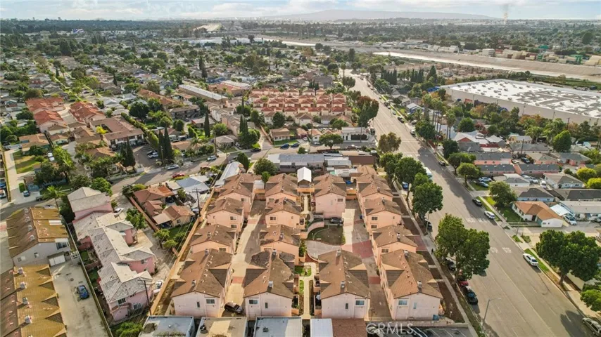 15928 Hunsaker 7, Paramount, California 90723