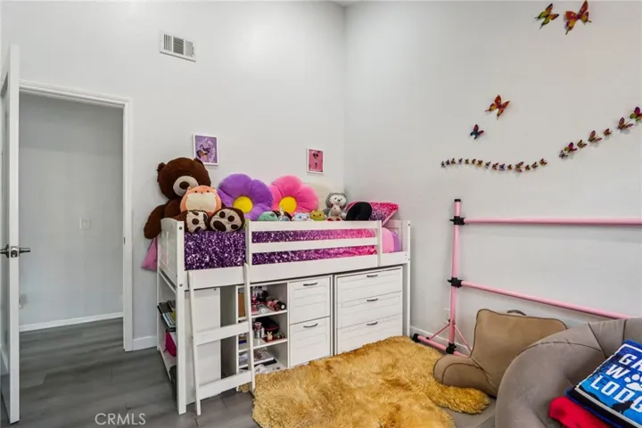 15928 Hunsaker 7, Paramount, California 90723