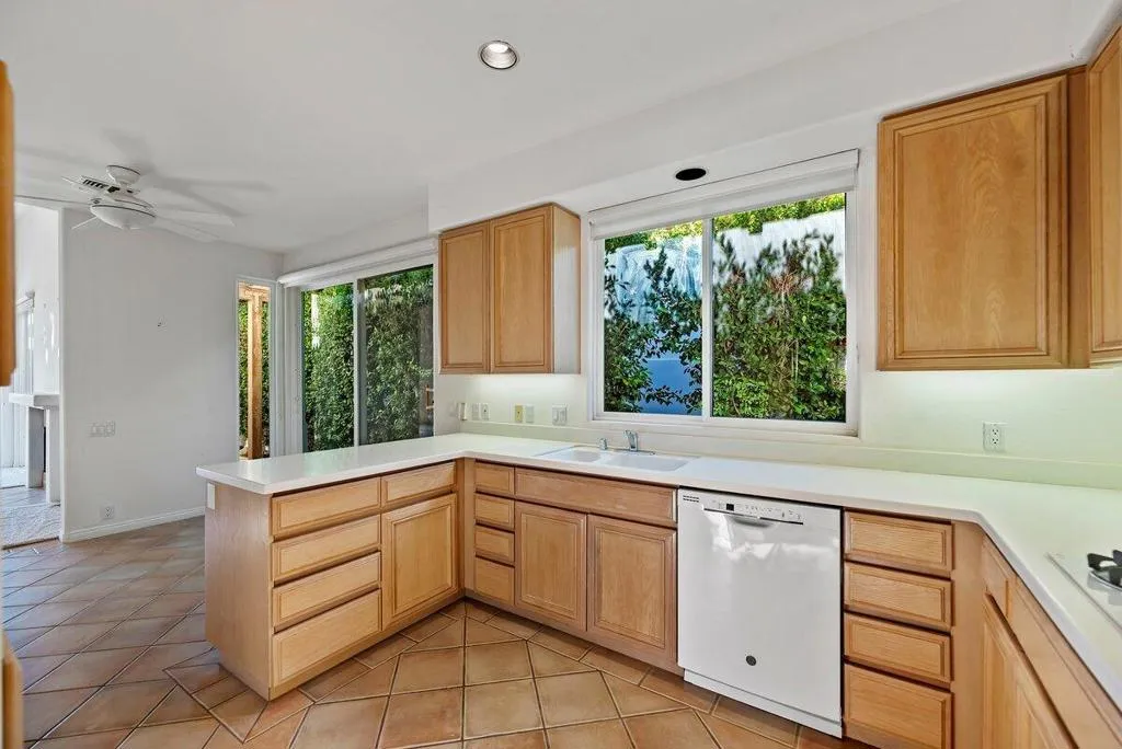 48420 Via Solana, La Quinta, California 92253 home-pic-10