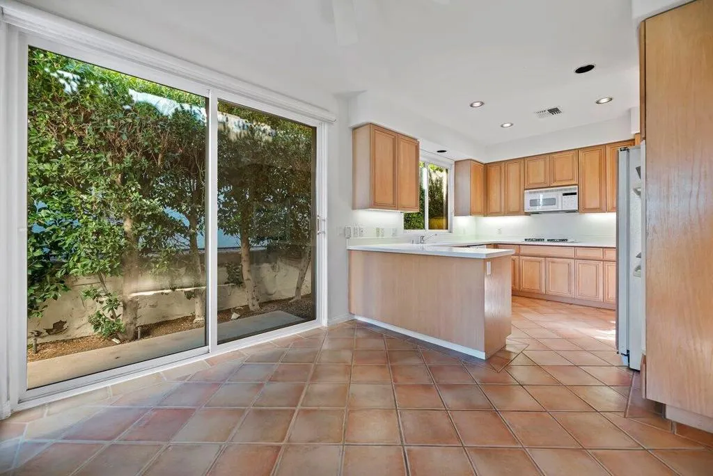 48420 Via Solana, La Quinta, California 92253 home-pic-8