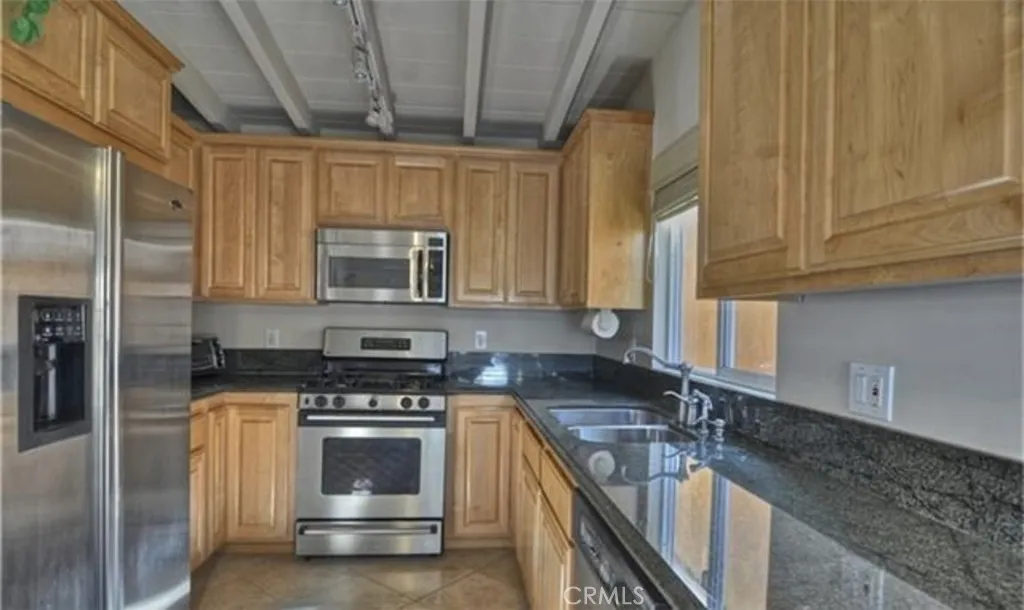 75 Claremont, Long Beach, California 90803 home-pic-22