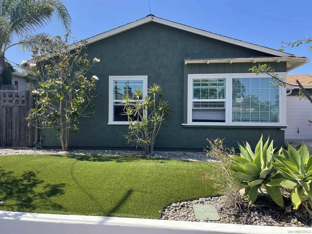 3466 Wisteria Dr, San Diego, California 92106 home-pic-18