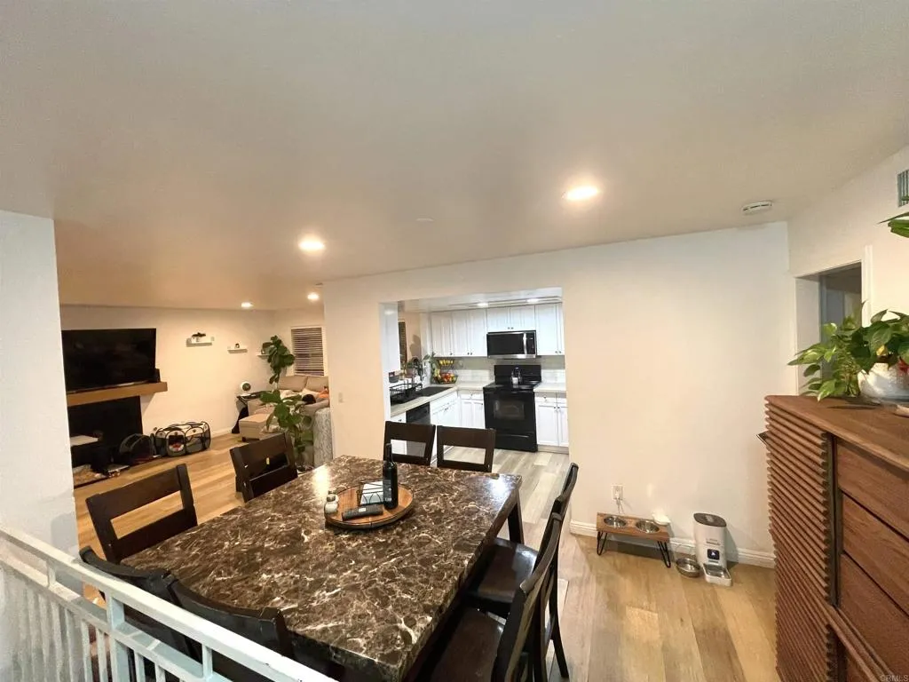 1069 Estes St, El Cajon, California 92020 home-pic-9