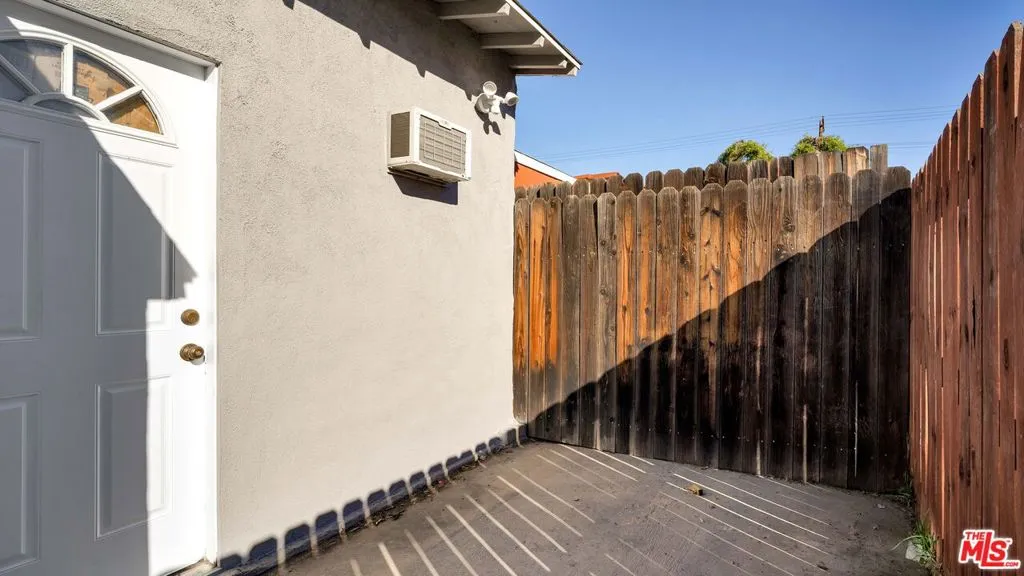 46 E Montana Street, Pasadena, California 91103 home-pic-31