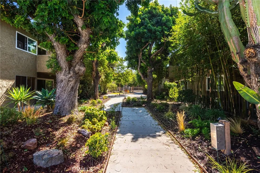 4727 W 147th Street, Lawndale, California 90260 home-pic-7