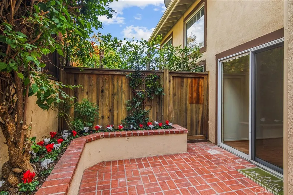 2853 Ashley Drive, Pasadena, California 91107 home-pic-16