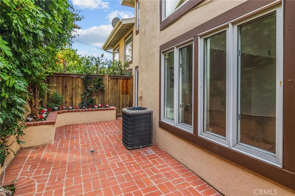2853 Ashley Drive, Pasadena, California 91107 home-pic-15