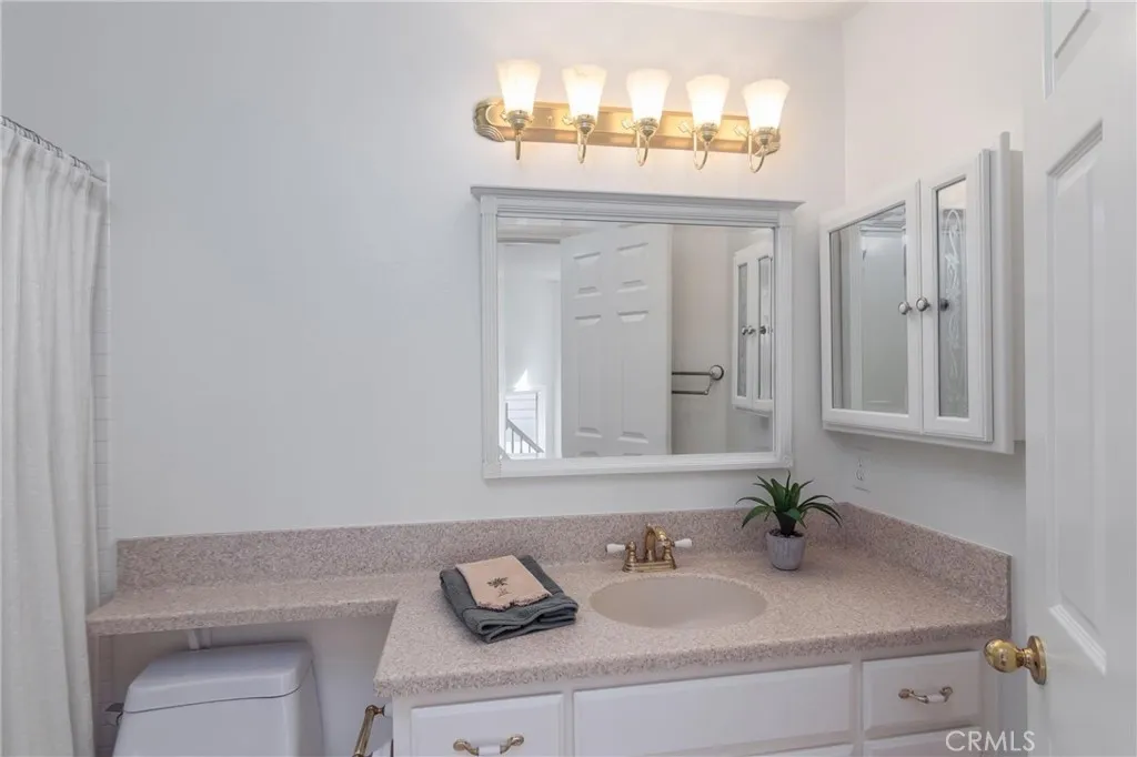 2853 Ashley Drive, Pasadena, California 91107 home-pic-12