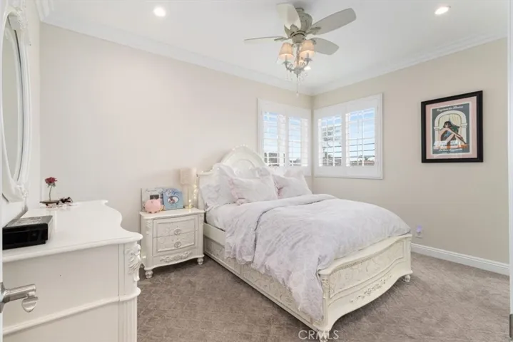 5342 Kenilworth, Huntington Beach, California 92649