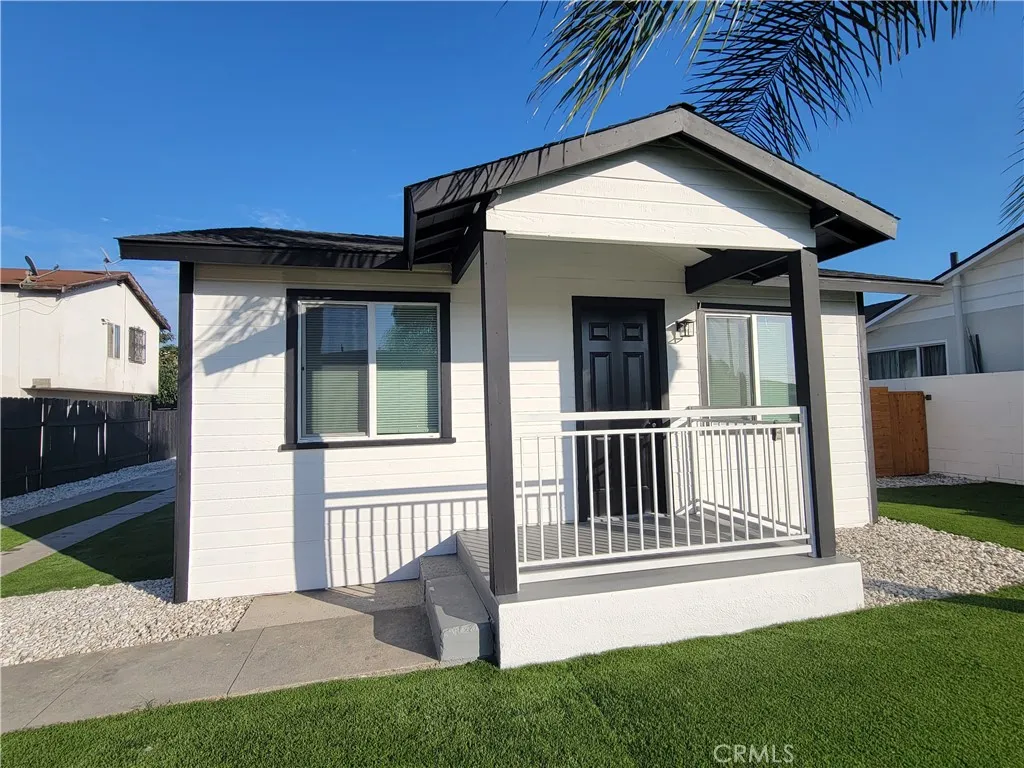 6122 Wilcox, Maywood, California 90270 home-pic-2