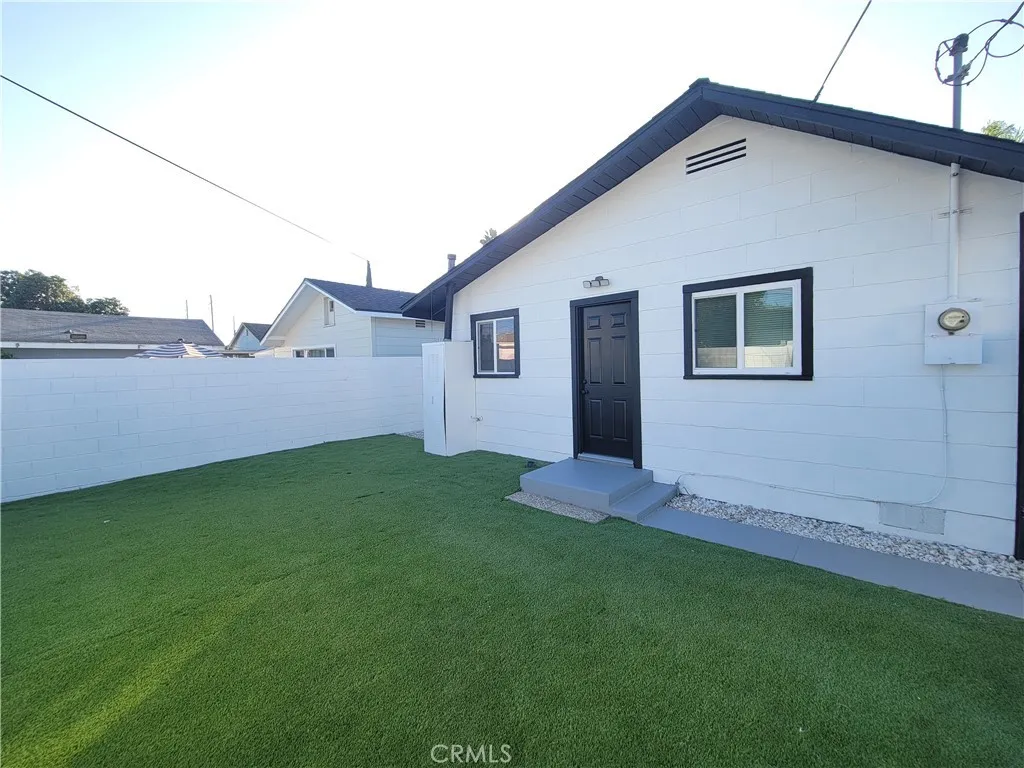 6122 Wilcox, Maywood, California 90270 home-pic-18