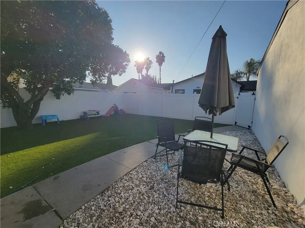 6122 Wilcox, Maywood, California 90270 home-pic-21
