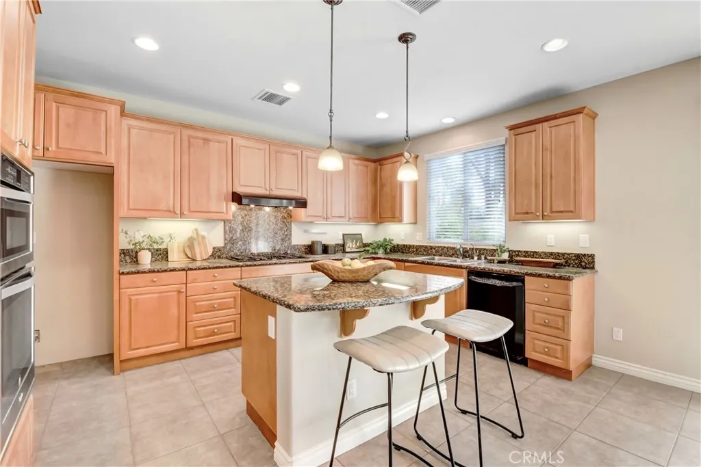 149 Paseo Vista, Palm Desert, California 92260 home-pic-6