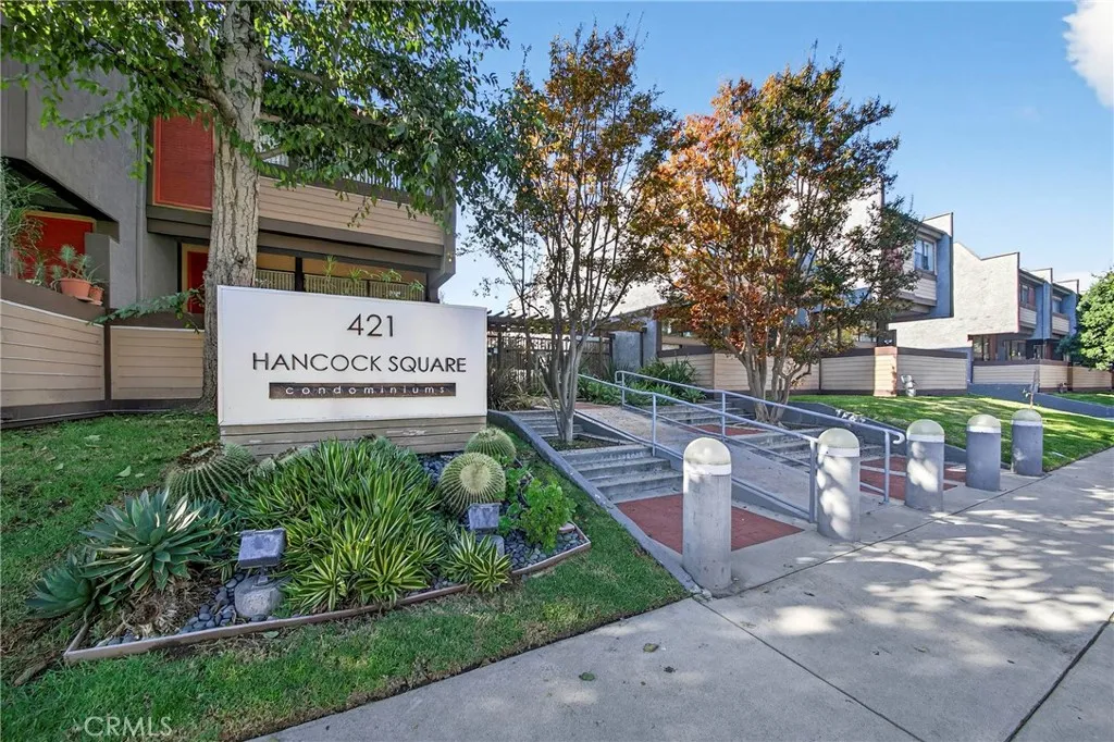 421 S Van Ness 6, Los Angeles, California 90020 home-pic-0