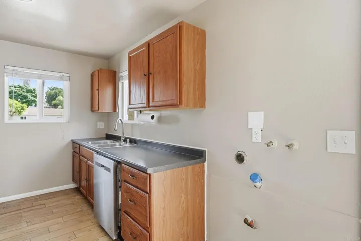 2825 College Boulevard, Oceanside, California 92056