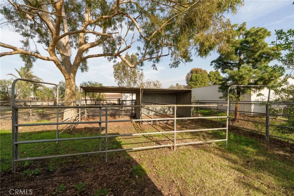 5411 Roundup Road, Norco, California 92860 home-pic-40