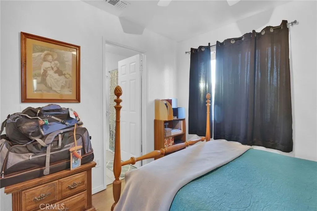 12887 Sholic, Apple Valley, California 92308 home-pic-19