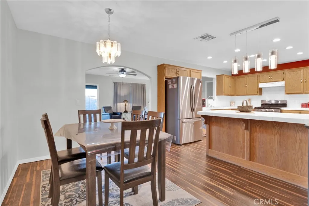 12887 Sholic, Apple Valley, California 92308 home-pic-6