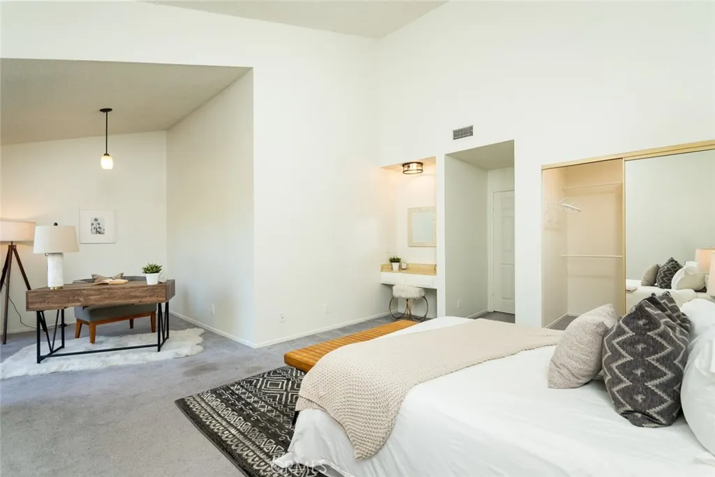 12421 Ramona, Hawthorne, California 90250 home-pic-15