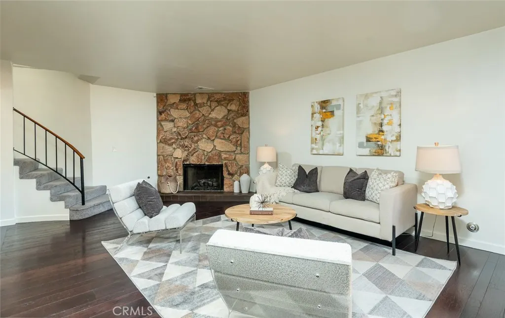 12421 Ramona, Hawthorne, California 90250 home-pic-5