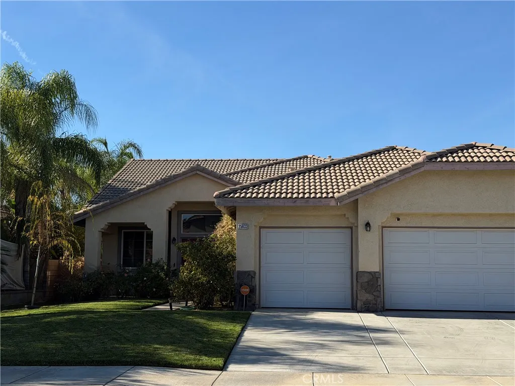 25633 Macintosh Court, Menifee, California 92585 home-pic-2