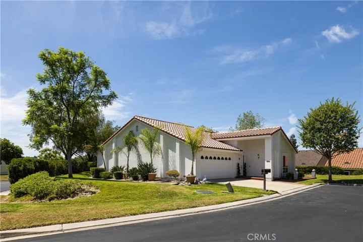 23721 Villena, Mission Viejo, California 92692