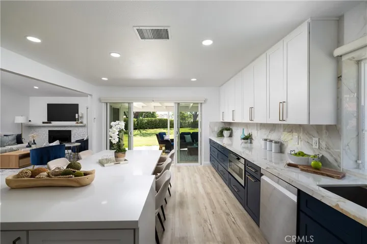 23721 Villena, Mission Viejo, California 92692