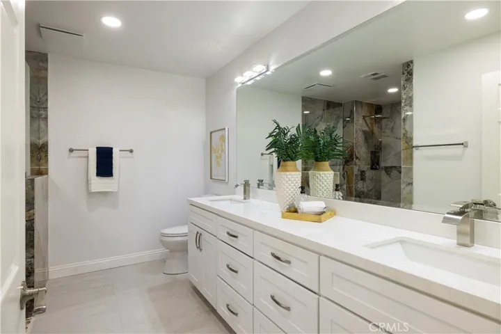 23721 Villena, Mission Viejo, California 92692