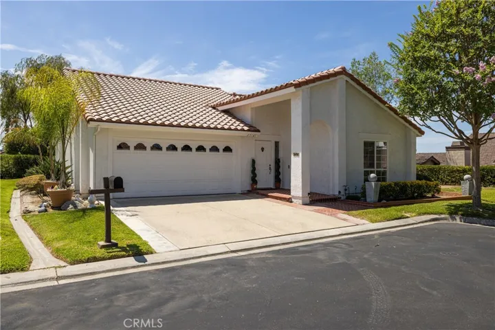 23721 Villena, Mission Viejo, California 92692