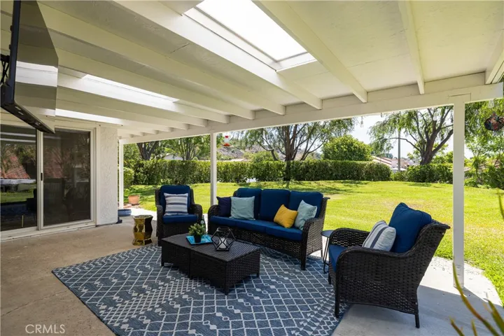 23721 Villena, Mission Viejo, California 92692
