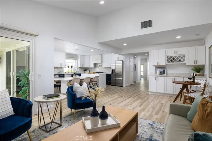 23721 Villena, Mission Viejo, California 92692