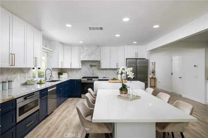 23721 Villena, Mission Viejo, California 92692