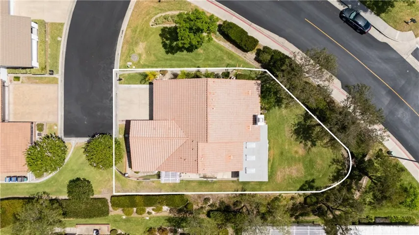23721 Villena, Mission Viejo, California 92692