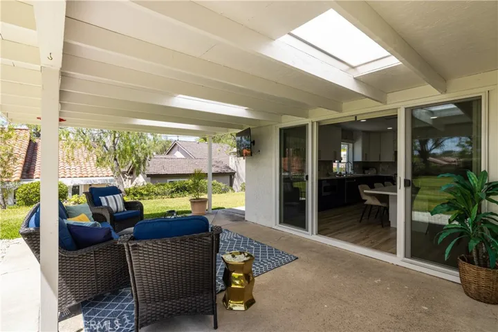 23721 Villena, Mission Viejo, California 92692