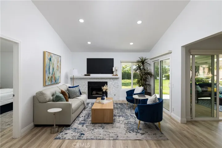 23721 Villena, Mission Viejo, California 92692