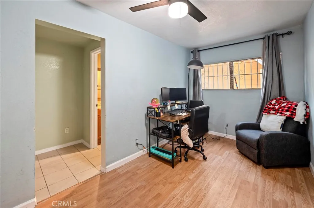 818 W 65th, Los Angeles, California 90044 home-pic-11